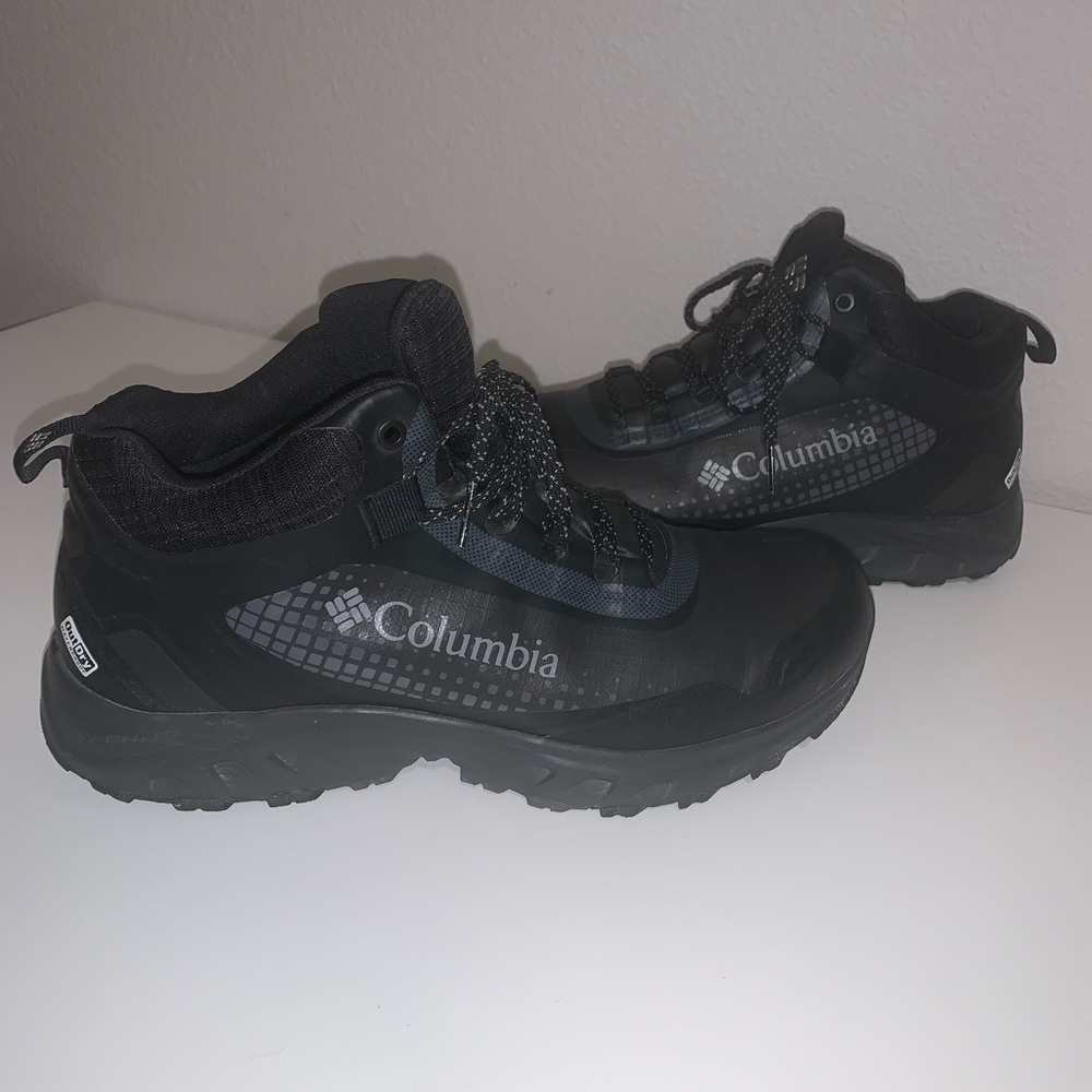 Columbia Men's OutDry Hiking Boots - 8.5